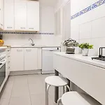 Urban Exclusivity At Puerto Banús Marbella