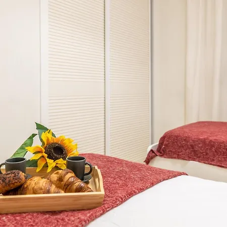 Urban Exclusivity At Puerto Banus *