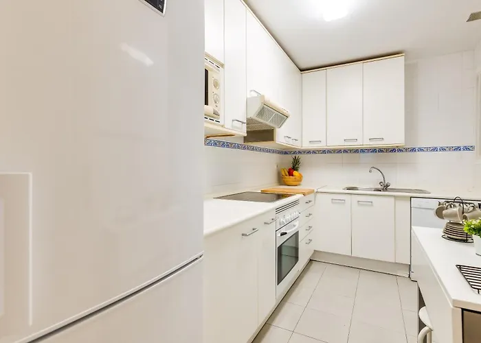 Urban Exclusivity At Puerto Banus Marbella