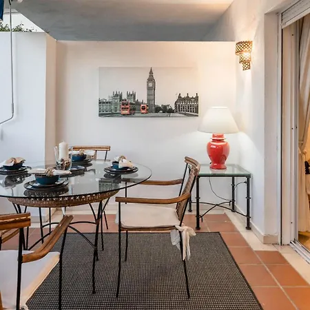 Urban Exclusivity At Puerto Banus Lejlighed *