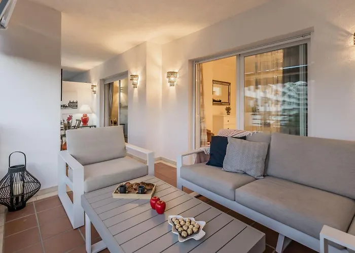 Urban Exclusivity At Puerto Banus Marbella