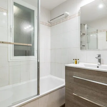 Urban Exclusivity At Puerto Banus *